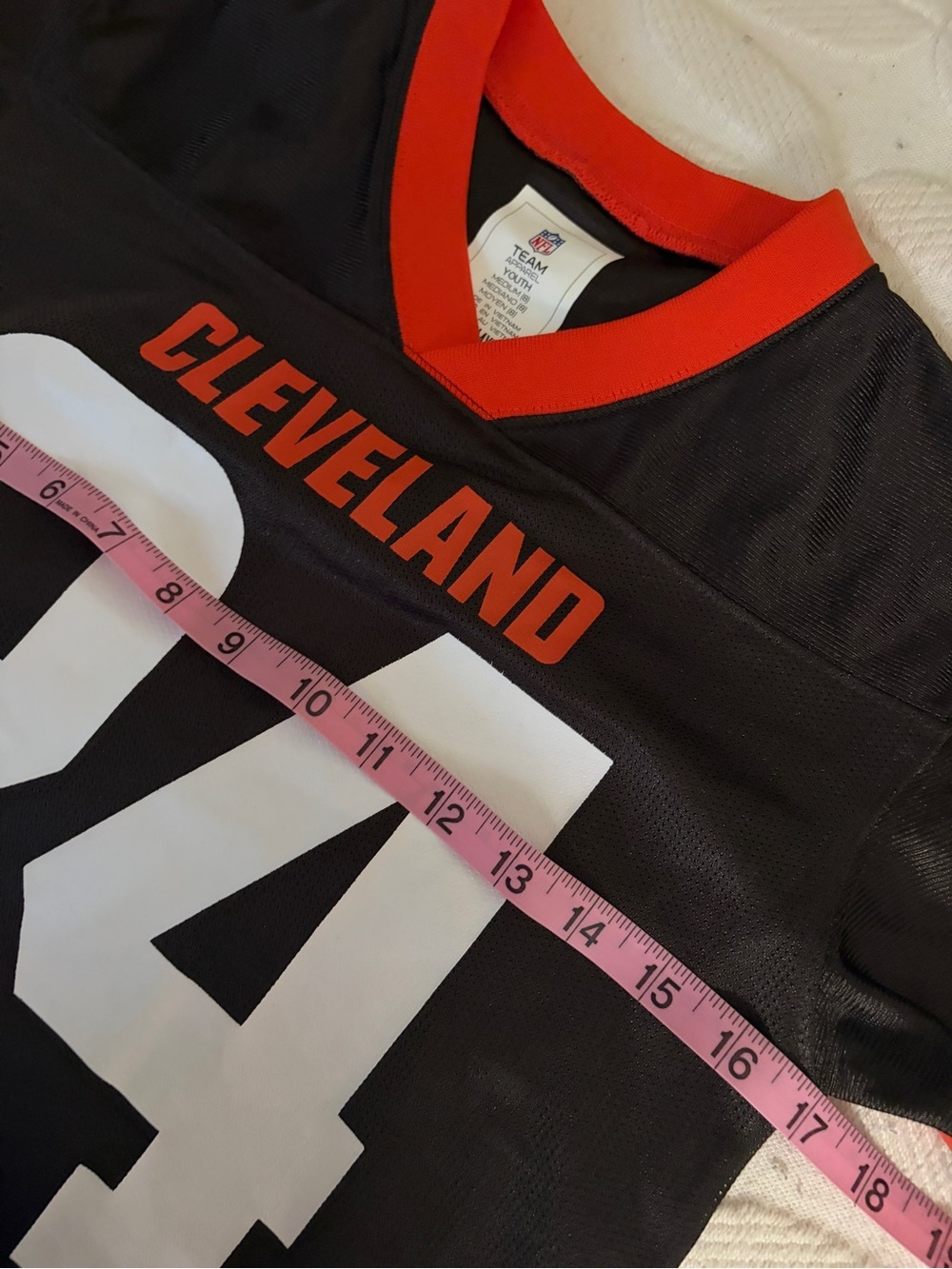 Like New Cleveland Browns Kids’ size M/8 Football Jersey #24 Chubb. - Picture 3 of 7